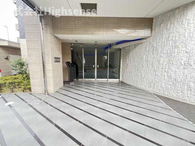 エントランス　清潔なエントランスです