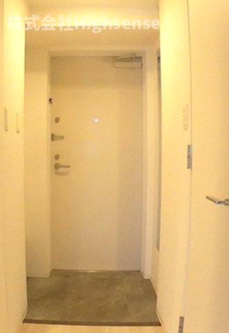 玄関　収納もある玄関です