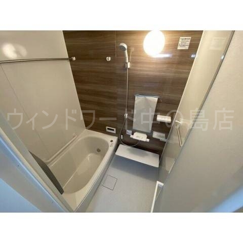 バス・シャワールーム　詳細は、ウィンドワード中の島店までご相談下さい。