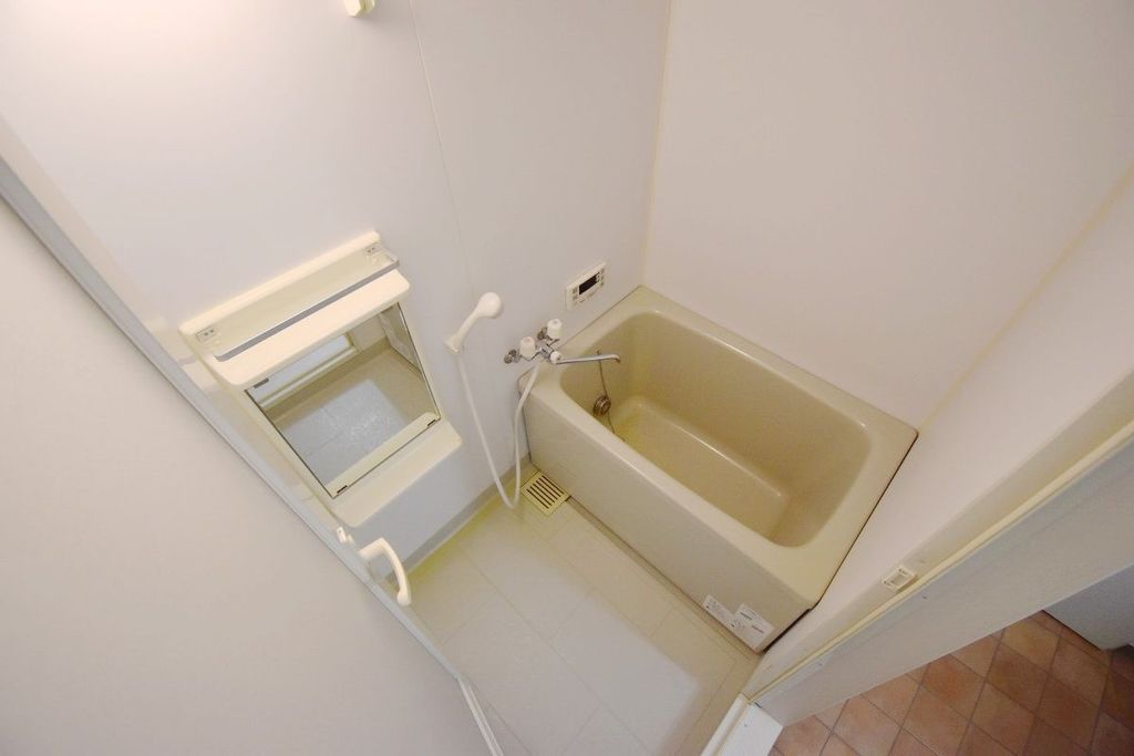 バス・シャワールーム　バス