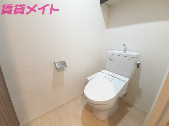 トイレ　※同タイプ別部屋写真