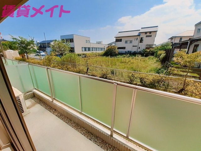 バルコニー　※同タイプ別部屋写真