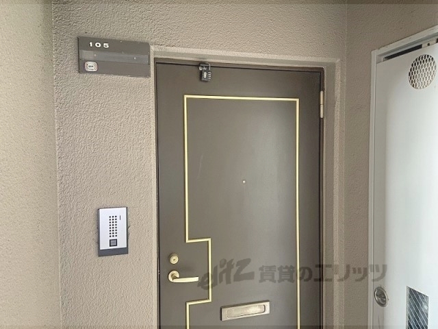 玄関　インターホン