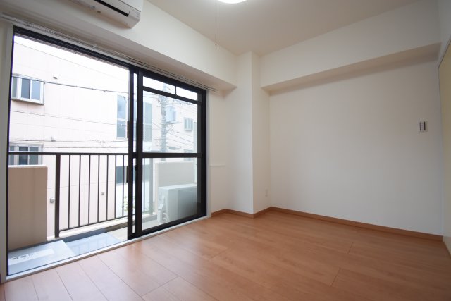 居室・リビング　同仕様写真