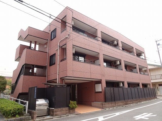 建物外観　★外壁タイル張り★