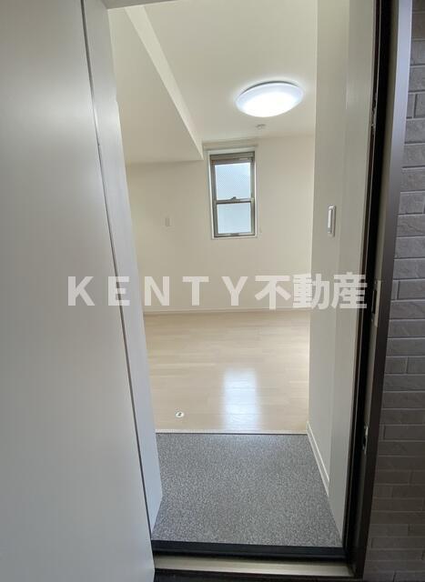 玄関　落ち着いた玄関です