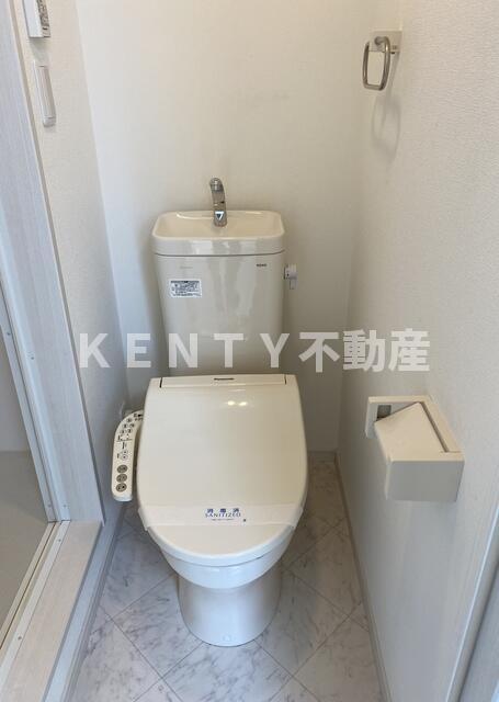 トイレ　清潔感のあるトイレです