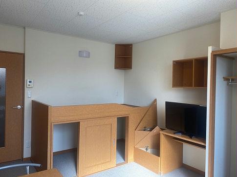 居室・リビング　備品や設備仕様は号室等により異なるため現地をご確認ください。