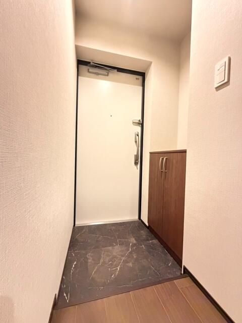 玄関　落ち着いた玄関です