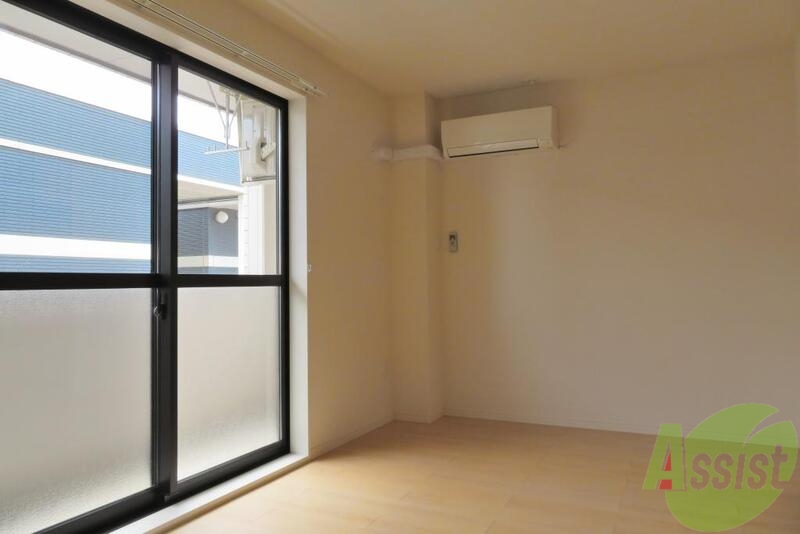 居室・リビング　リビングは陽当たりも良くゆっくりと過ごせますね。