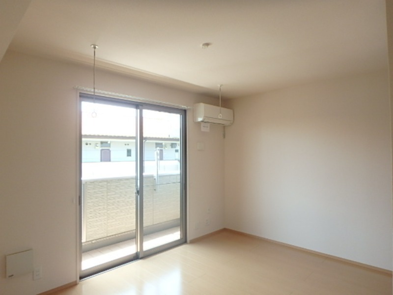 居室・リビング　図面と現状に相違がある場合には現状を優先