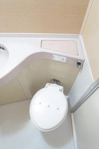 トイレ　バストイレ同室です。（同タイプイメージです。）