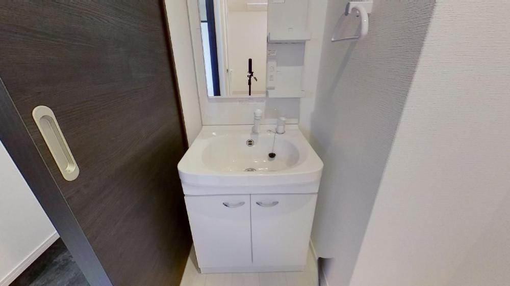 洗面設備　※写真は反転タイプのお部屋です。