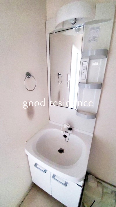 洗面設備　【SECOM完備＆駐輪場付き物件】