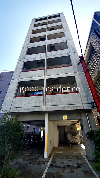 建物外観　【SECOM完備＆駐輪場付き物件】