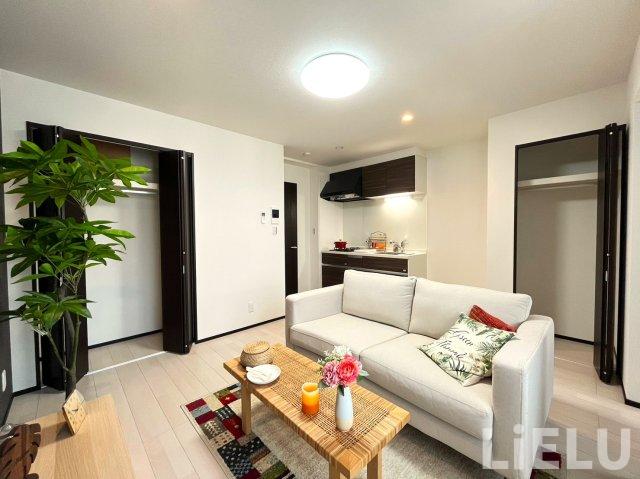 居室・リビング　同シリーズ物件のモデルルーム写真になります（現況優先）