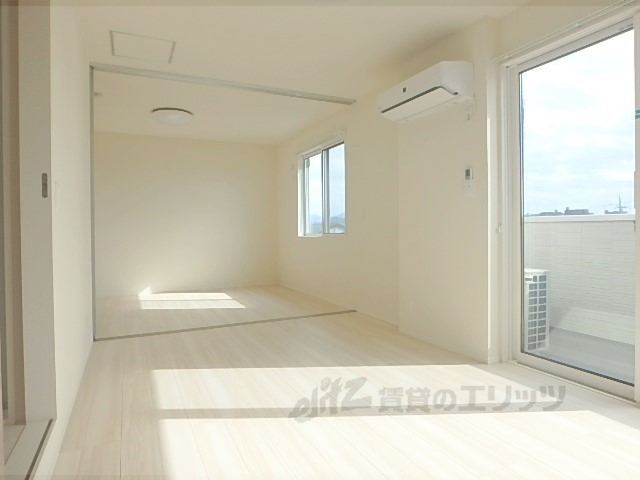 居室・リビング　リビング