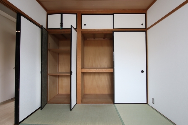 収納　和室２収納