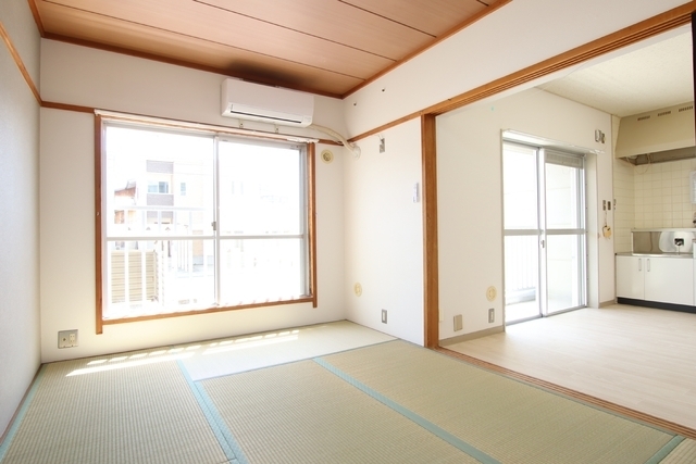 その他部屋・スペース　ダイニング横和室