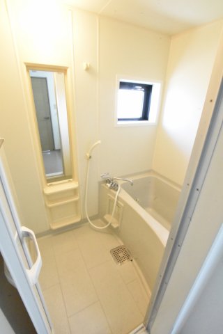 バス・シャワールーム　別号室の画像です。ご参考下さい
