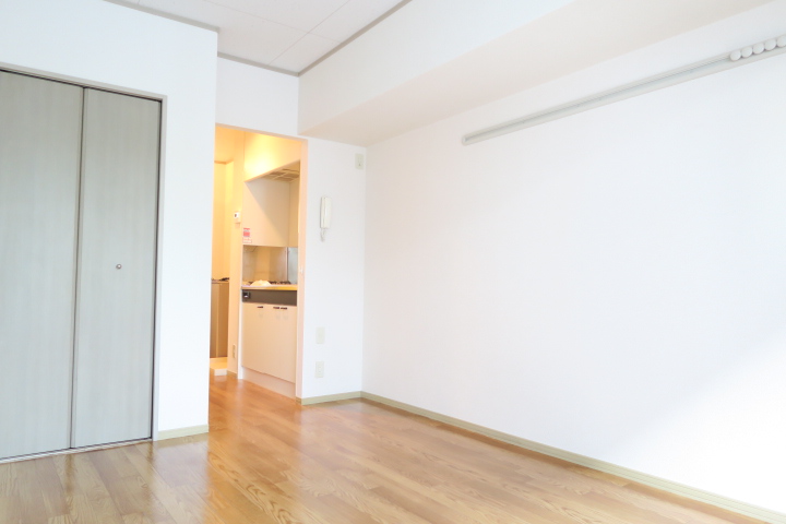 居室・リビング　別号室の参考写真です。