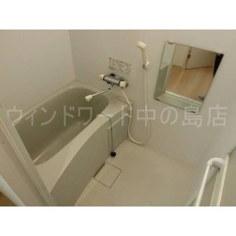 バス・シャワールーム　詳細は、ウィンドワード中の島までご相談下さい。