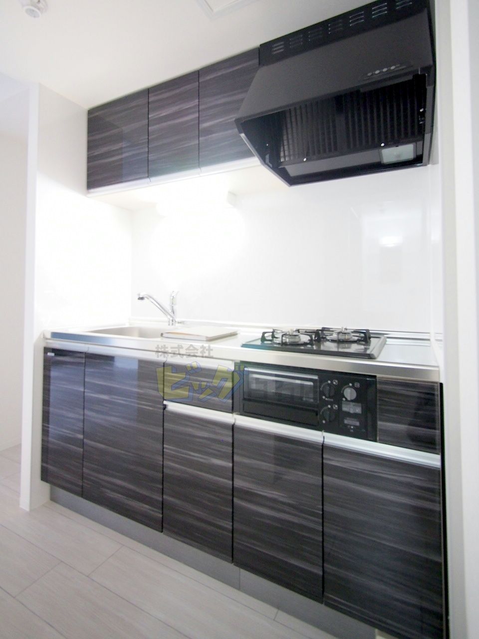 キッチン　人気の独立式システムキッチンです♪