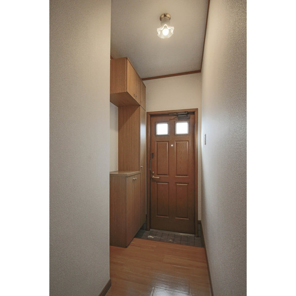 玄関　同じ間取のお部屋です