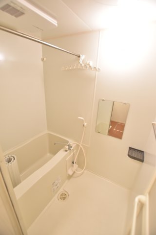 バス・シャワールーム　別号室の写真です。ご参考までに