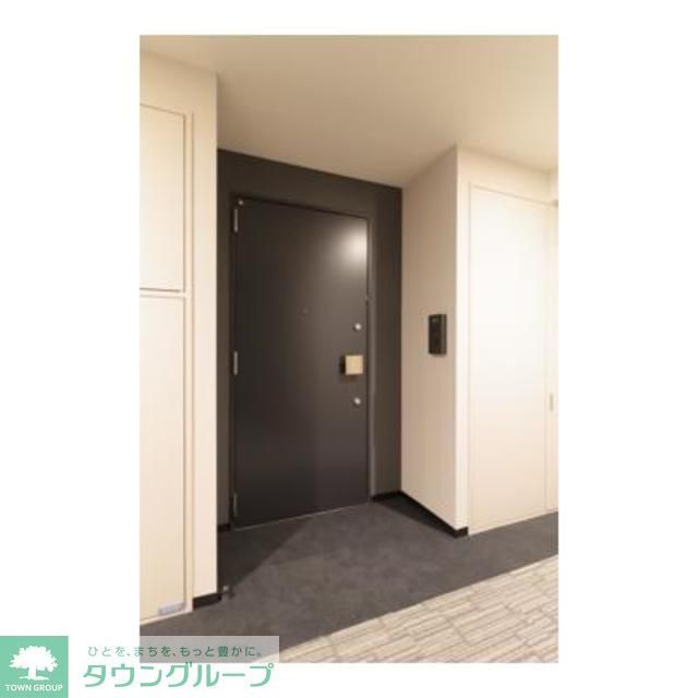 玄関　※写真は同タイプ住戸です。