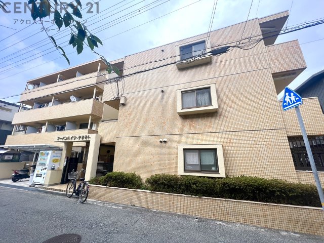 建物外観　駅徒歩10分圏内です♪
