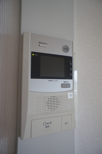 セキュリティ　ＴＶモニタ付インターフォン　＊前回募集時の写真です