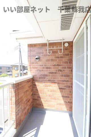 バルコニー　陽当たり良好なバルコニーです