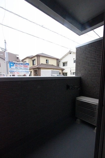 バルコニー　同物件の他部屋の写真