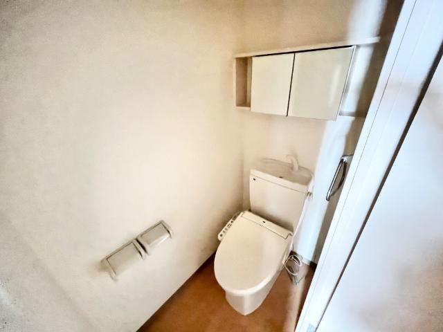 トイレ　シャワー付トイレ