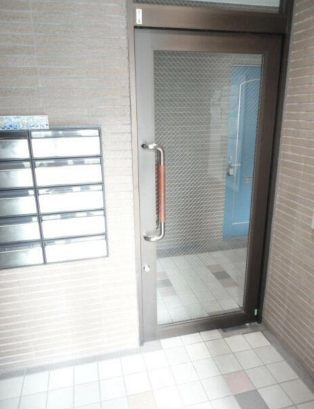 エントランス　毎日通るエントランスはこのようになっています