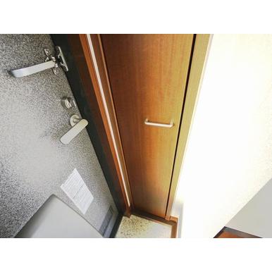 玄関　同タイプ参考写真