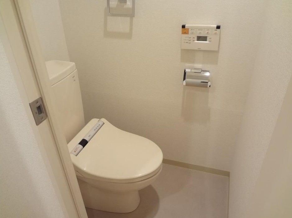 トイレ　※別部屋参考写真