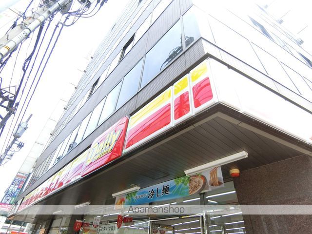 コンビニ　デイリーヤマザキ（コンビニ）まで177m