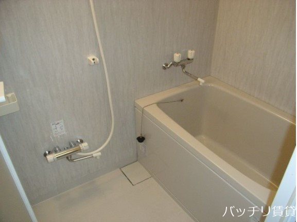 バス・シャワールーム　※同型タイプ写真の為、現状優先。
