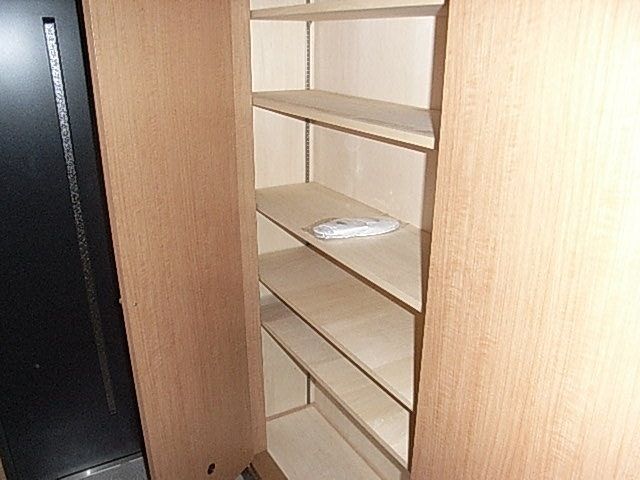 玄関　★広めの下駄箱あります★