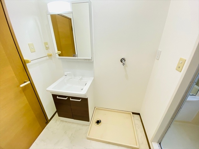 洗面設備　同一建物内１０３号室内装写真転載