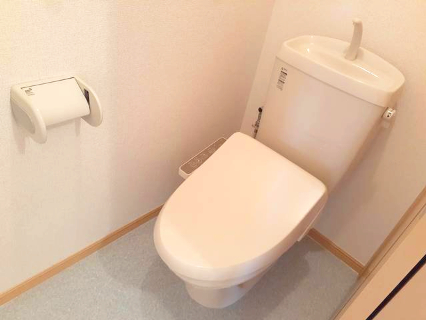 トイレ　落ち着いたトイレです