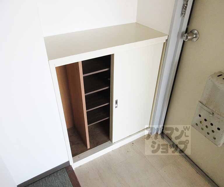 収納　シューズボックス・