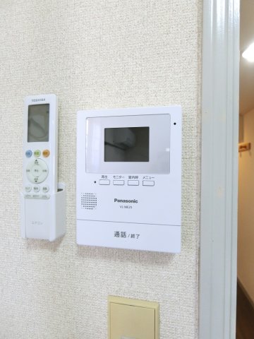 セキュリティ　モニター付きインターホン