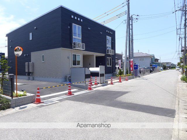 その他　前面道路（その他）まで0m