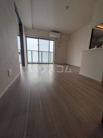 ザ・パークハウス川口本町の居間写真