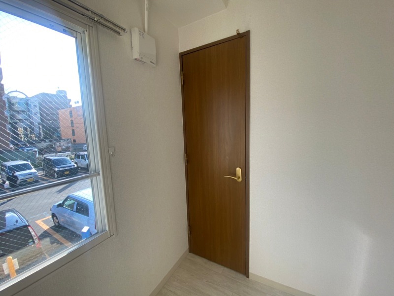 収納　寝室の収納です。部屋がすっきり片付きます。