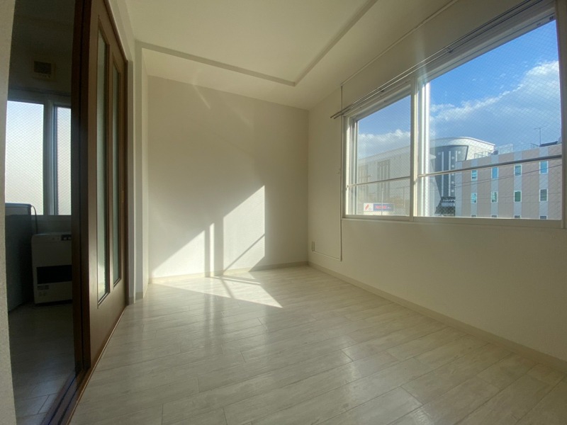 その他部屋・スペース　明るいお部屋は気持ちよく過ごせそうですね。