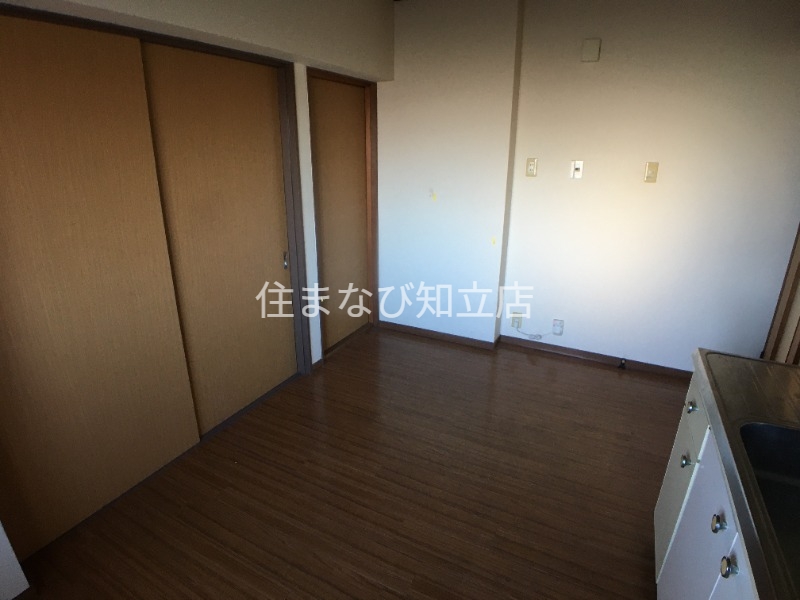 居室・リビング　同型別部屋写真